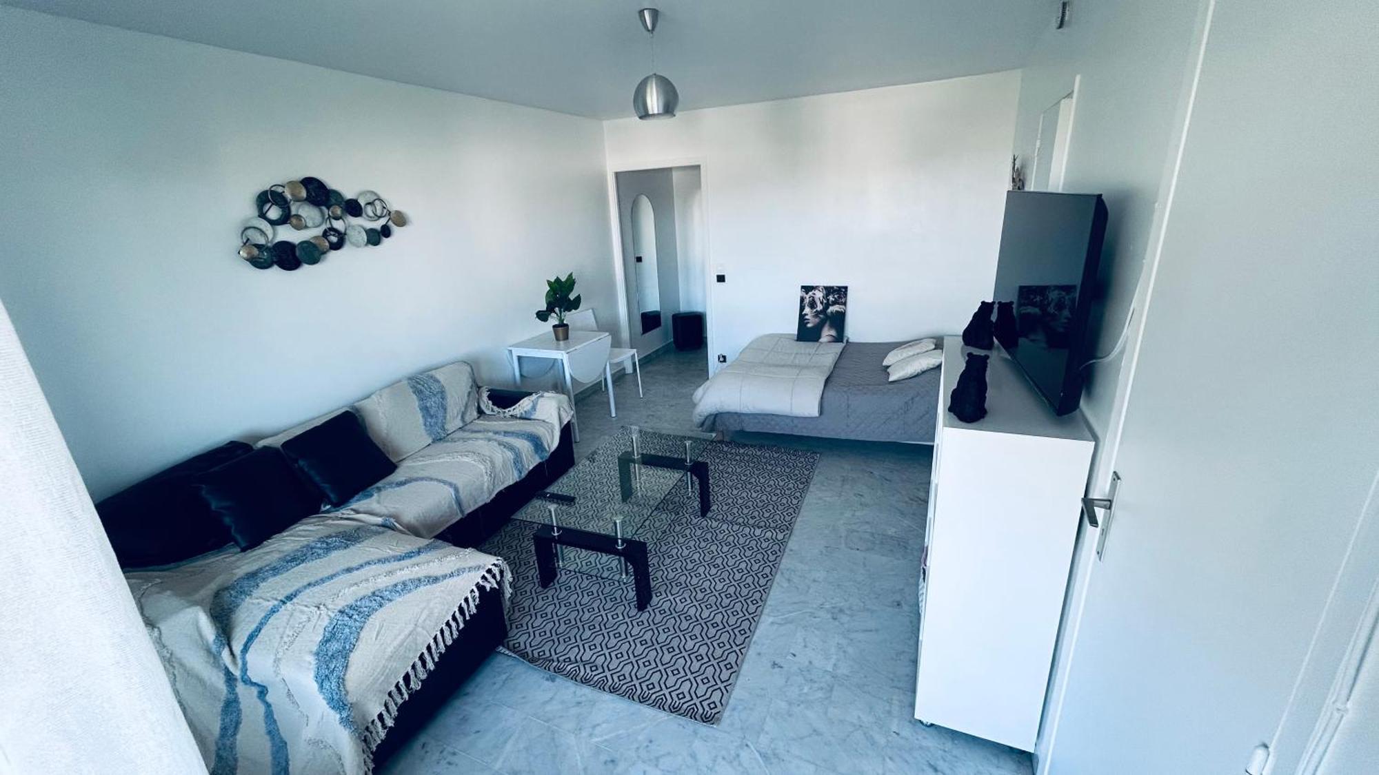 Piscine, , Calme Et Ensoleille Apartamento Antibes